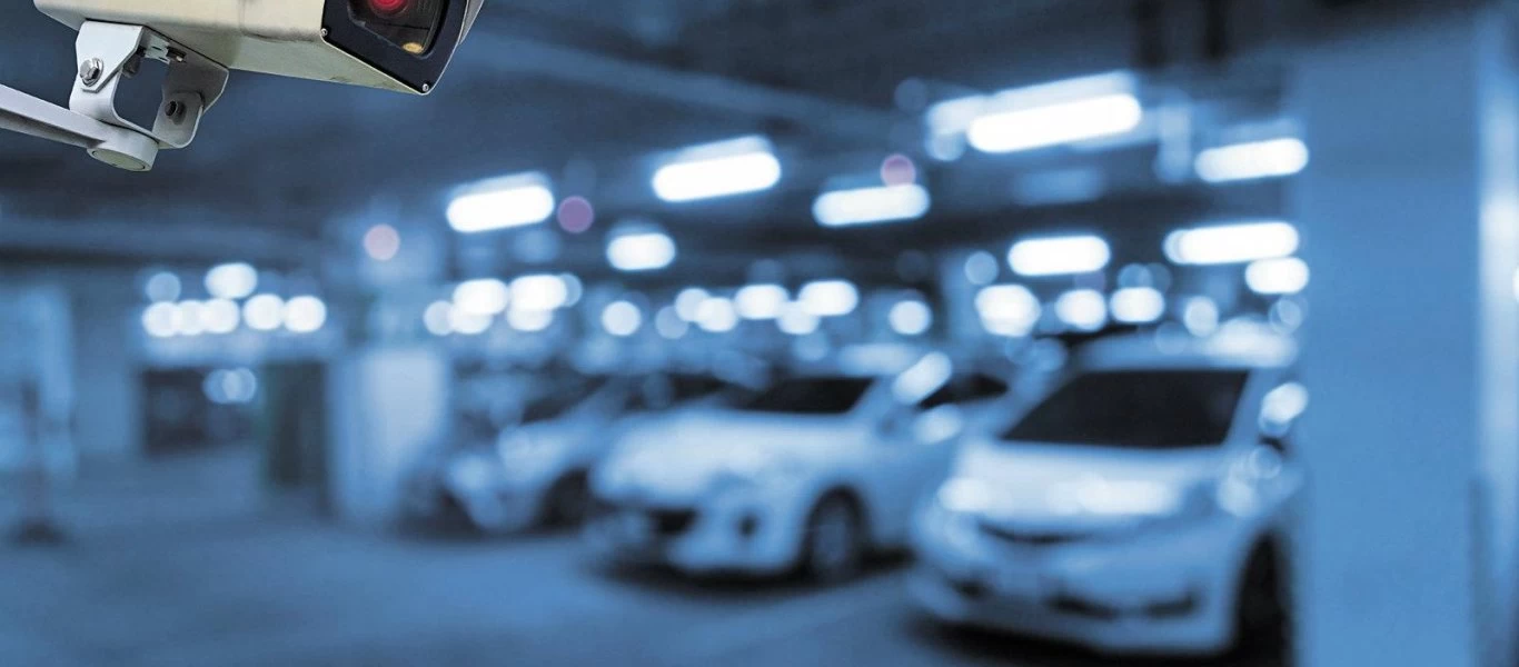 Φλόριντα: Δεν πρόλαβε να μπει στο μαιευτήριο και γέννησε όρθια... στο πάρκινγκ (βίντεο)